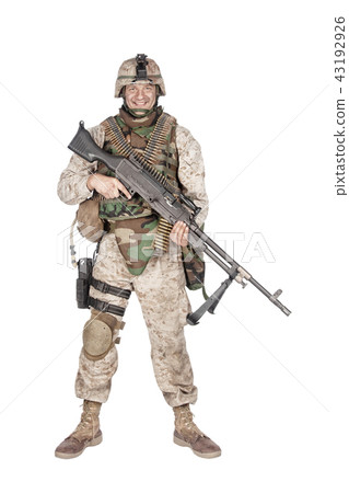 Soldier with machine gun isolated studio shoot 43192926