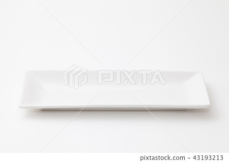 White pottery dish 43193213