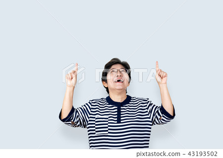 Portrait of happy senior asian woman 43193502