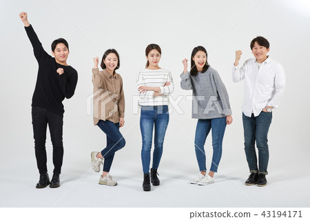 Friends, colleagues, men, women, Koreans 43194171