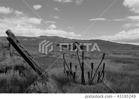 體。金礦工廠的廢墟風景淘金熱的。西加州時代。州立公園。 43195249