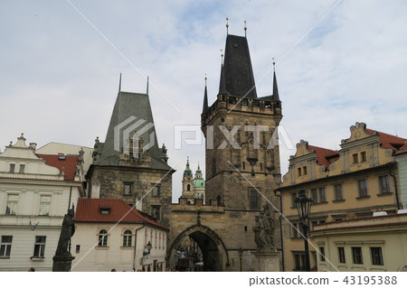 從查理大橋採取的小細分橋樑塔 43195388