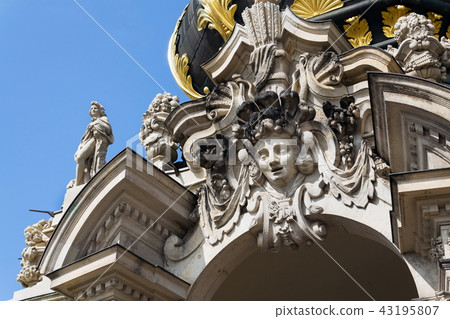 Kronentor, crown gate, Zwinger, Dresden, Germany 43195807