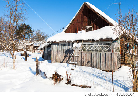 old russian country house in sunny winter day old russian country house in sunny winter day 43196104