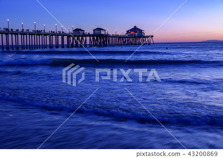 Landscape of Huntington Beach in America, California, at Magic Hour 43200869