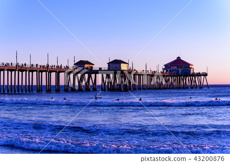 Landscape of Huntington Beach in America, California, at Magic Hour 43200876