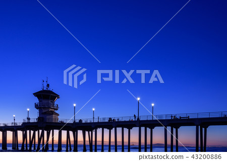 Landscape of Huntington Beach in America, California, at Magic Hour 43200886