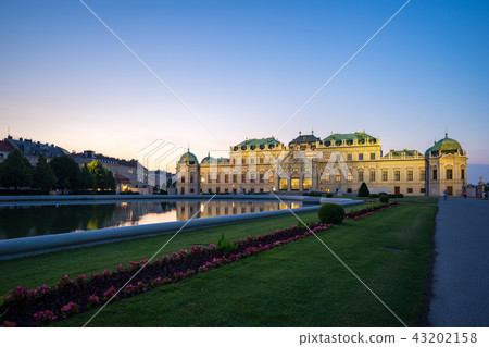 Belvedere Museum at night in Vienna city, Austria Belvedere Museum at night in Vienna city, Austria 43202158