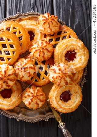 biscuit cookie rocher coco, couque and marimbas 43214569