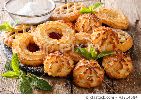 dessert biscuit cookies rocher coco, couque 43214584