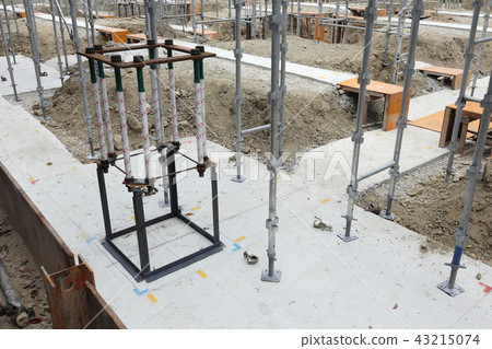 安裝地腳螺栓 安裝地腳螺栓 43215074