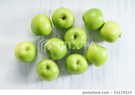 fresh green apples fresh green apples 43219524