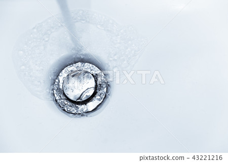 water rinse to sink holes in bathroom sink water rinse to sink holes in bathroom sink 43221216