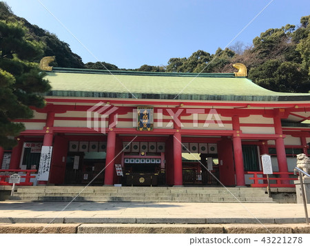 Akama Shrine 43221278