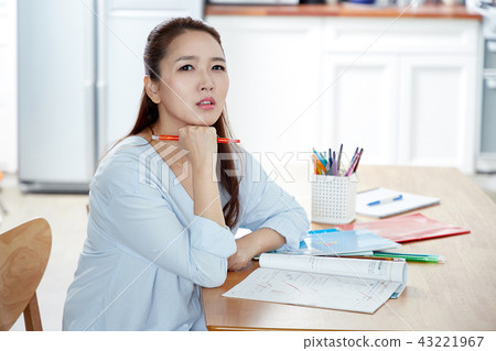 家庭學習家庭學習互聯網講座私立學校學費私立教育費用 43221967