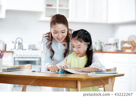Home-schooing home lesson internet lecture tutoring private tutoring Home-schooing home lesson internet lecture tutoring private tutoring 43222267