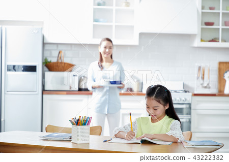 家庭教學家庭課程互聯網講座輔導私人輔導 家庭教學家庭課程互聯網講座輔導私人輔導 43222382