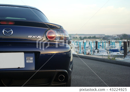Dock and car Dock and car 43224925