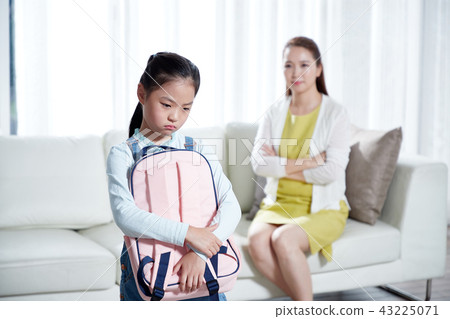 School refusal after school vacation 43225071
