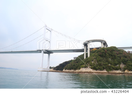 Landscape of the Seto Inland Sea seen from a tidal boat Landscape of the Seto Inland Sea seen from a tidal boat 43226404