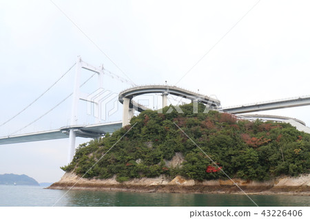 Landscape of the Seto Inland Sea seen from a tidal boat Landscape of the Seto Inland Sea seen from a tidal boat 43226406