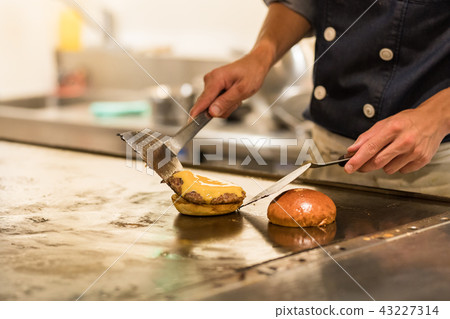 Hamburger  43227314