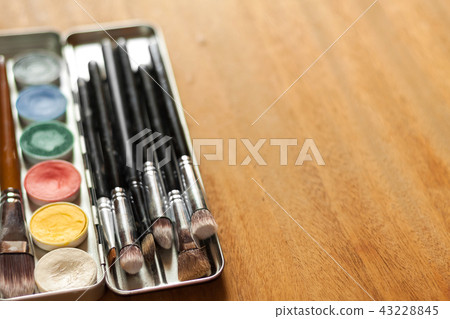 Professional cosmetic close-up 43228845