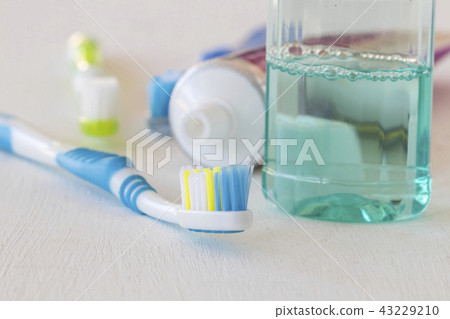 toothbrush toothpaste mouthwash for healthcare 43229210