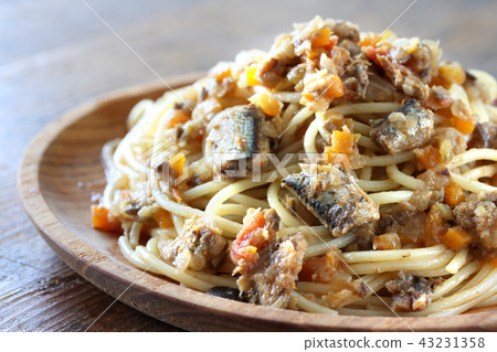 Peperoncino pasta with sardines Peperoncino pasta with sardines 43231358