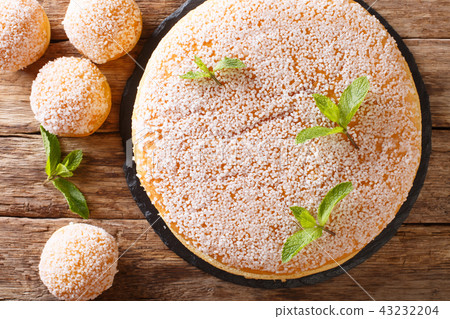 French tropezienne tarte brioche cake 43232204