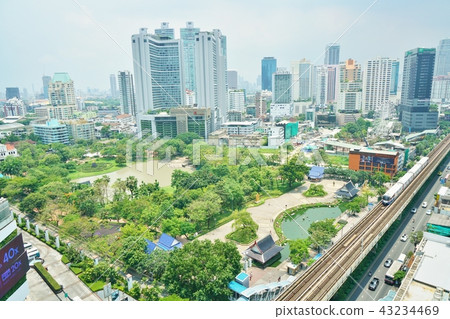 泰國首都曼谷，Benjasiri公園和周邊環境，BTS 43234469