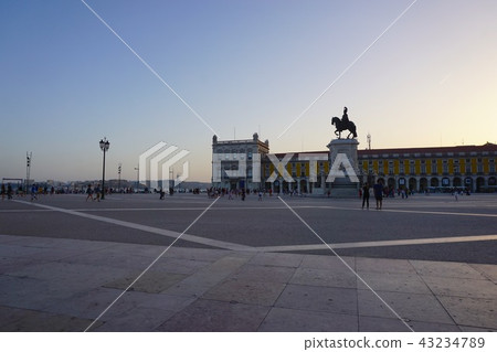 Lisbon (Lisbon) 43234789