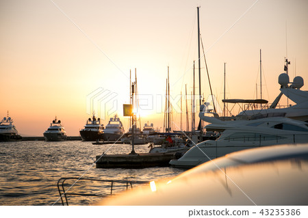 Yacht glow Yacht glow 43235386