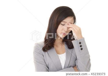 看起來很疲倦的女人 43239373