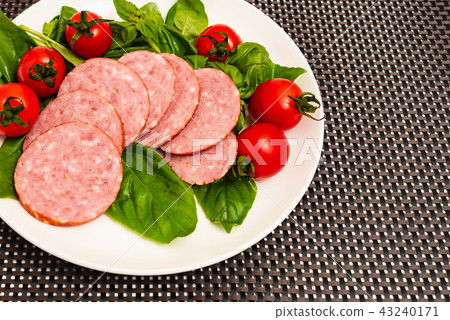 Salami and tomato 43240171