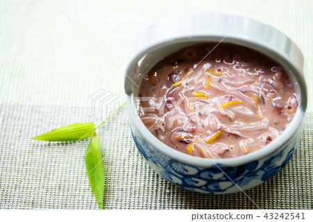 Salted fish with eggplant and squid 43242541