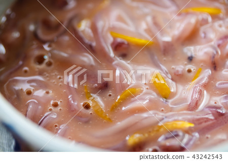 鹹魚用茄子和魷魚 43242543