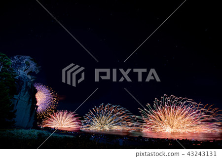 三重縣熊野大煙花節海洋自殺式炸彈Shishiiwa比較光合成 43243131