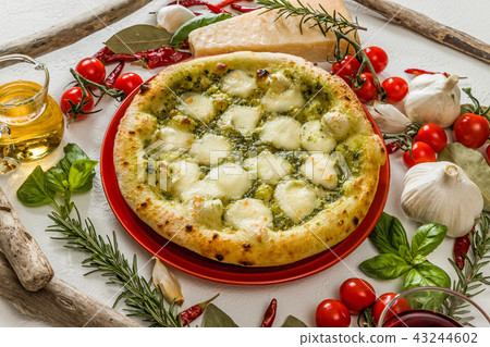 Homemade pizza Italian home-made pizza Homemade pizza Italian home-made pizza 43244602