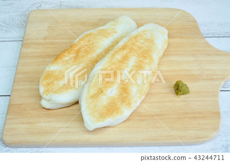 Bamboo fish cake 43244711