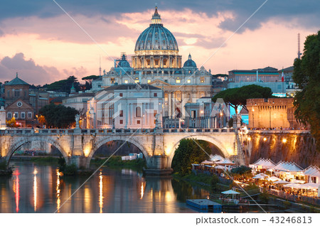 Night view to Ponte Sant'Angelo in Rome, Italy 43246813