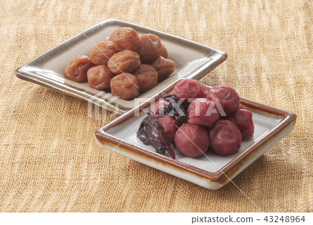 一個月亮 43248964