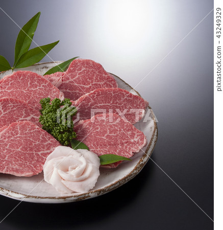 Fillet steak meat 43249329