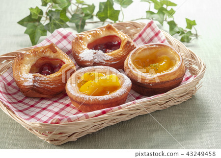 水果麵包 水果麵包 43249458