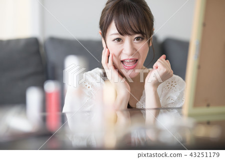 Make-up female Make-up female 43251179