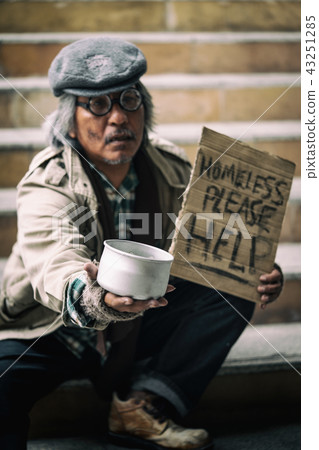 Homeless on the street 43251285