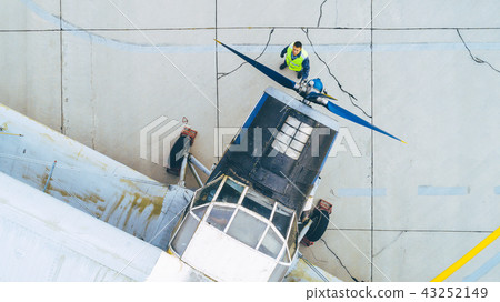 airport worker service airport worker service 43252149