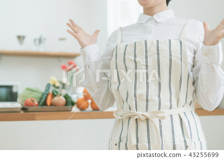 Housewife, housewife, kitchen 43255699