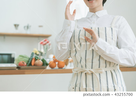 Housewife, housewife, kitchen 43255700