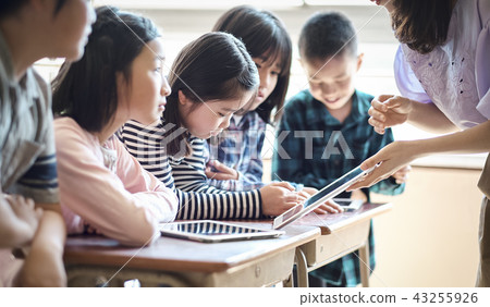 Classroom scene of IT education 43255926